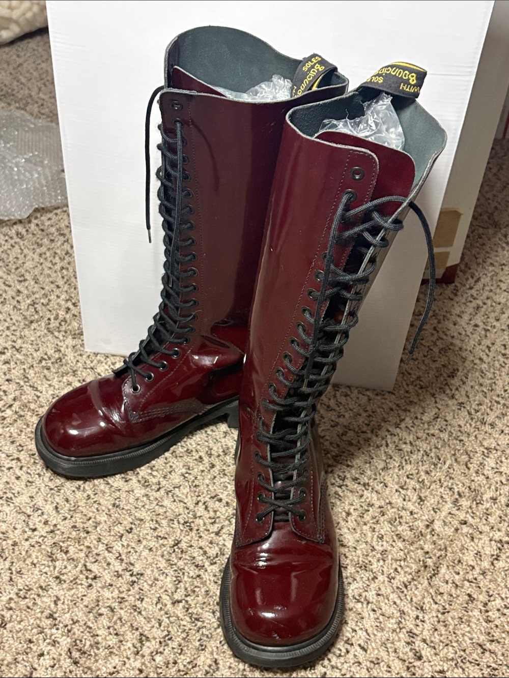 RARE Vintage Dr. Martens 9730/1420 knee-high boots in a burgundy patent leather - Picture 6 of 11
